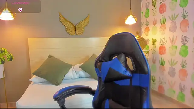 kitty_sweeety_'s Live XXX Chat