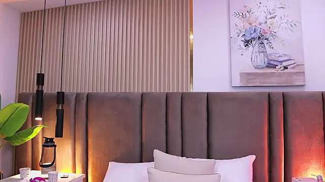 SaraLugo élő XXX-chatje