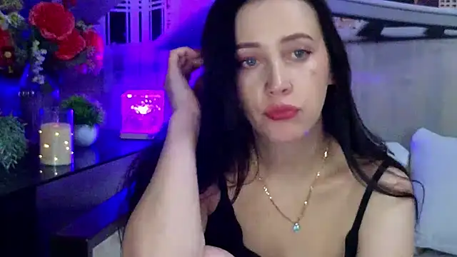 Chat XXX en directo de MonicaSweetx