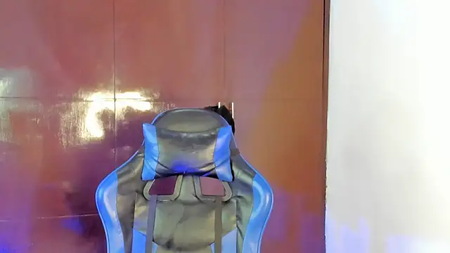 Milo_LatinBoy: απευθείας συνομιλία ΧΧΧ