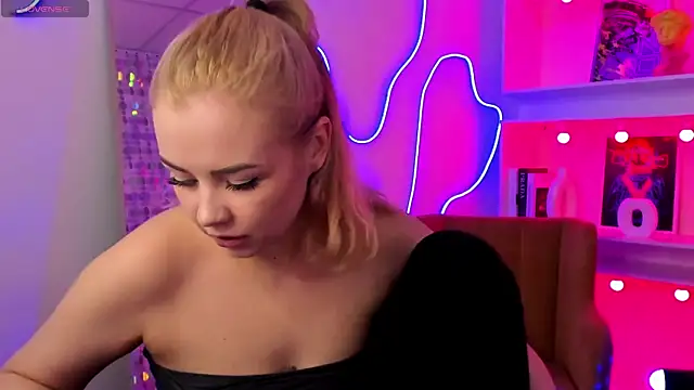 Chat +18 de StephanieSweety ao vivo