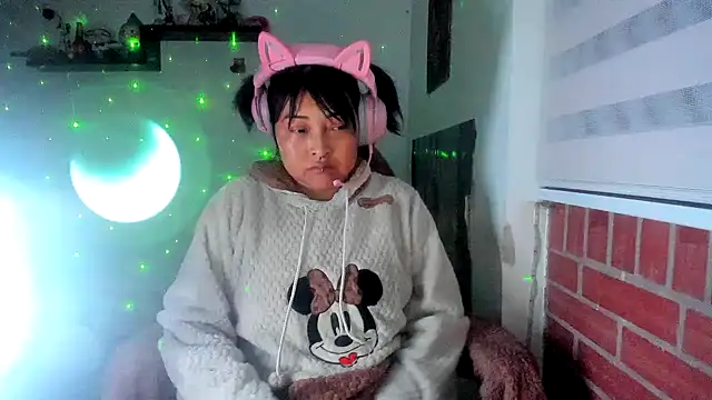 Shaddycute_ Adlı Modelin Canlı XXX Sohbeti