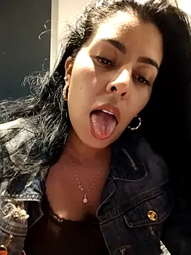 Luianna's Live XXX Chat