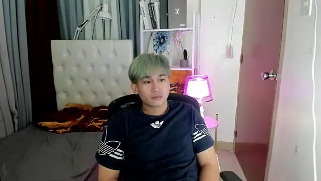 แชท XXX สดของ davincihugecock