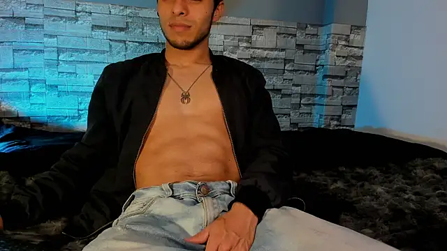 دردشة x_harold_x الجنسية المباشرة