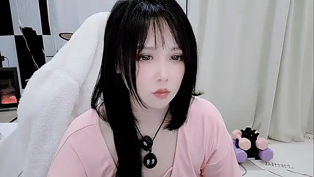 Chat XXX en directo de Evangelin-e