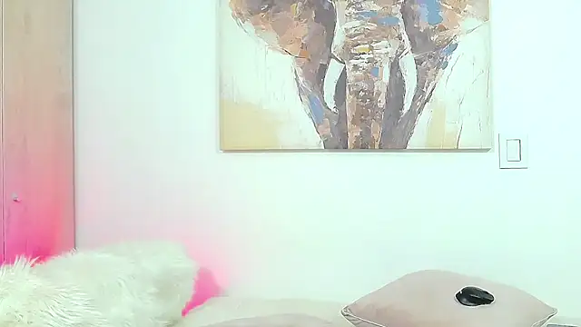 ParisRoux Adlı Modelin Canlı XXX Sohbeti