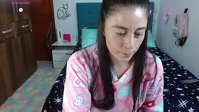 Chat +18 de antonella_sweet33 ao vivo