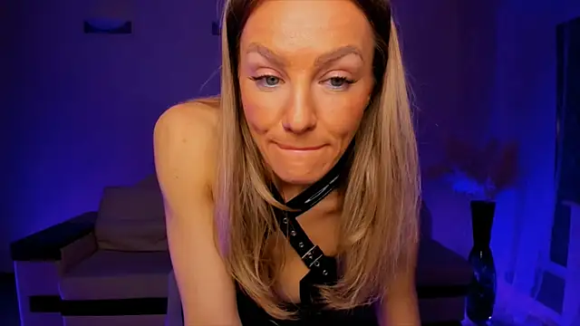 Oliva_CandyのライブXXXチャット