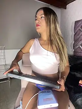 AngelPinkk_ 即時 XXX 聊天