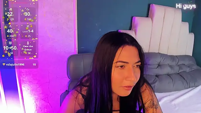 Adrienne__ Adlı Modelin Canlı XXX Sohbeti