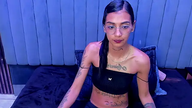 KarlaSlutSkinny__ 现场XXX聊天