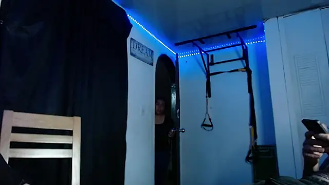 Adam_Hudsond Live XXX-Chat