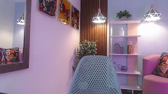 Dalila_Sky Adlı Modelin Canlı XXX Sohbeti