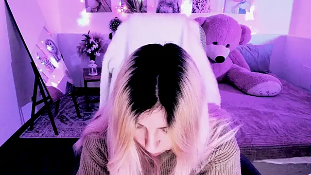 DiaAngell Adlı Modelin Canlı XXX Sohbeti