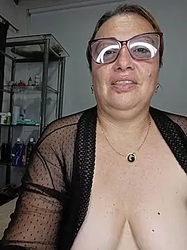 Pokazy przed kamerką – victory_sex