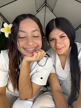 MiaCamille_'s Live XXX Chat