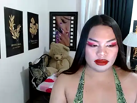 TSbrianaHugeCock's Live XXX Chat