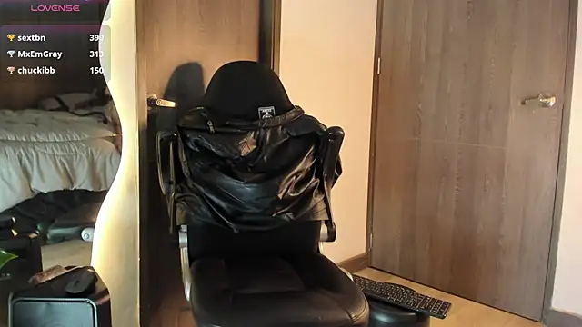 Онлайн чат XXX Dimitri_Bass