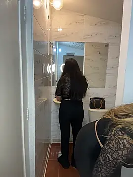 Antonella_Julieta: απευθείας συνομιλία ΧΧΧ