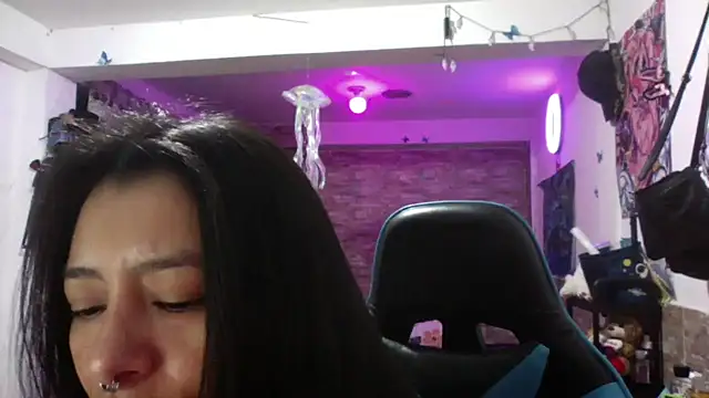 AngelaQueen_ 即時 XXX 聊天