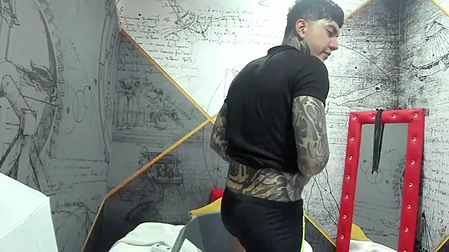 Chat XXX en directo de Gury_tattoo