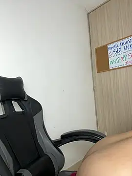 แชท XXX สดของ lia_foxxy71