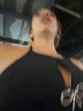 Chat +18 de Hall_16 ao vivo