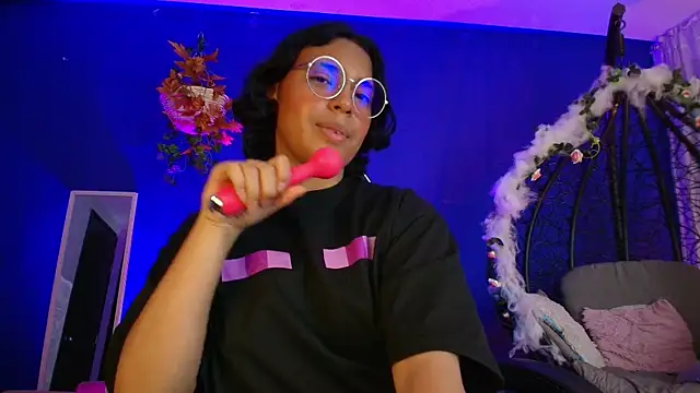 Czat XXX na żywo – Emmapark_