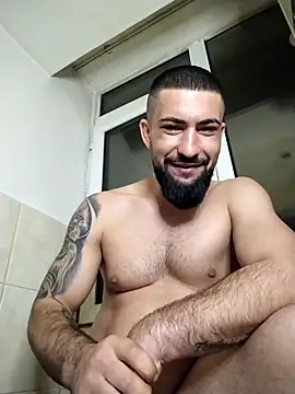 Czat XXX na żywo – Tommy_Porn_