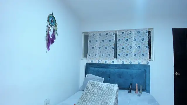 sofi_saliva2511: απευθείας συνομιλία ΧΧΧ