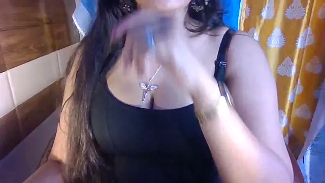 แชท XXX สดของ Yashika_Loves