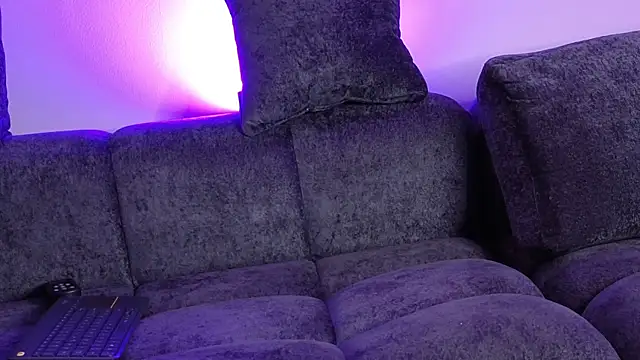 angelinepossy – Naživo XXX chat