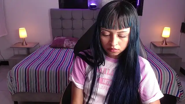 Chat +18 de _ceeleste_cute_ ao vivo