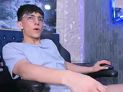 ElanGiraldo Pertunjukan Webcam