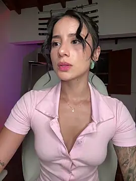 Ale_Lewisのウェブカメラショー