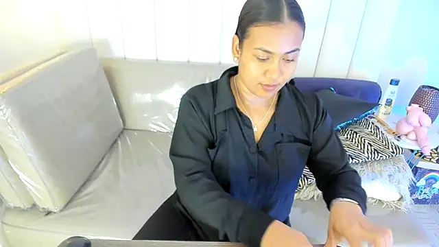 veronica_b07 Chat XXX live