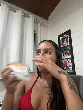 hannahchavess Live XXX-Chat