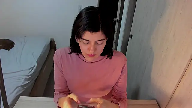 misstoya Adlı Modelin Canlı XXX Sohbeti