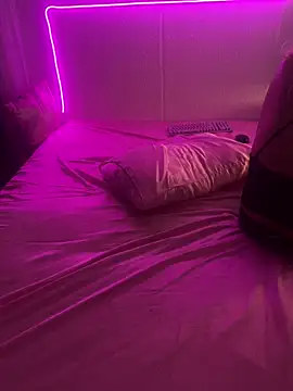 Czat XXX na żywo – Shynesse21