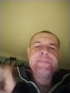 Andrzej-M Chat XXX in diretta