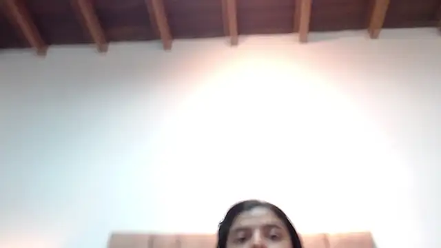 JulieeHabubu: онлайн-секс-чат