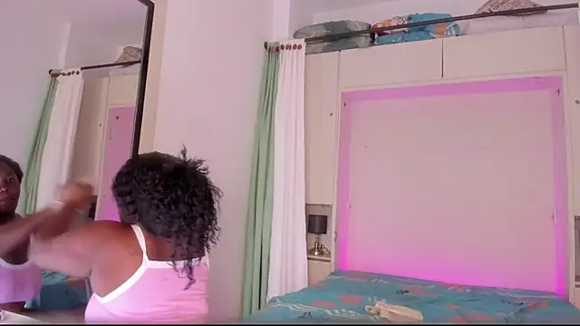 Chat XXX en directo de AvaJamess