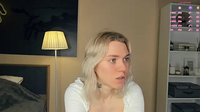 Živý XXX chat DianeHonnette