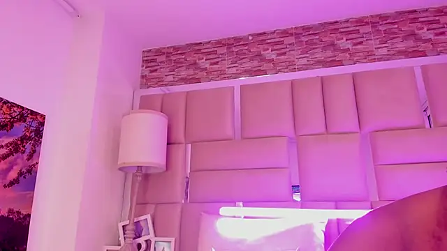 Živý XXX chat ShaniaBrownn