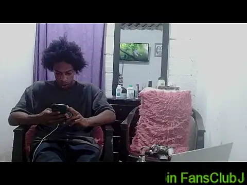 Larry-n-clouds 웹캠 쇼