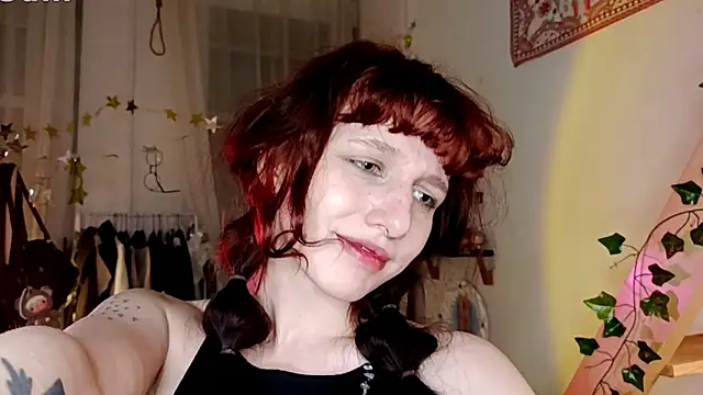 LeelooYolo 라이브 XXX 채팅