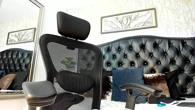 Lander_Cruz Pertunjukan Webcam