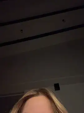 Chat +18 de curchez_ ao vivo