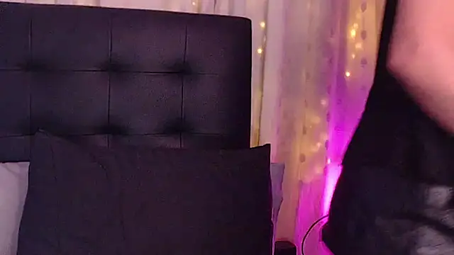 Chat +18 de NancyNaughty ao vivo